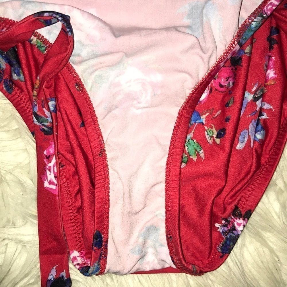 NEW ModCloth Reese One-Piece Red Floral Swimsuit - Picture 8 of 8
